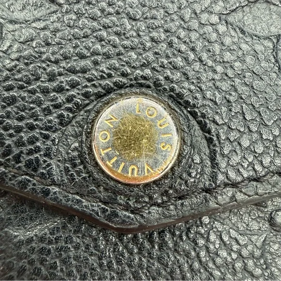 LOUIS VUITTON Empreinte Key Clés in Black Monogram. - Picture 3 of 9